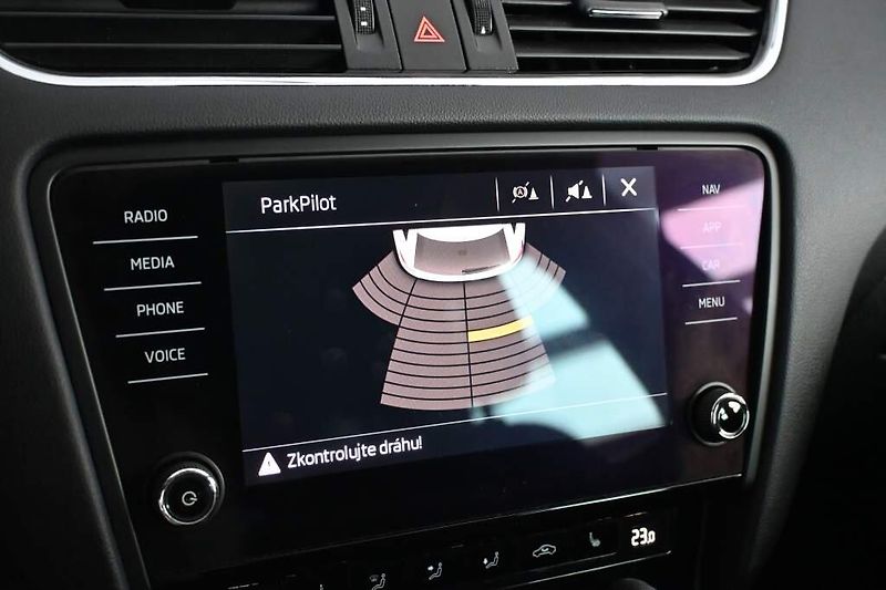 Škoda Octavia (2018) 1.5 CLEVER Tažné TSI - fotka 20 z 33