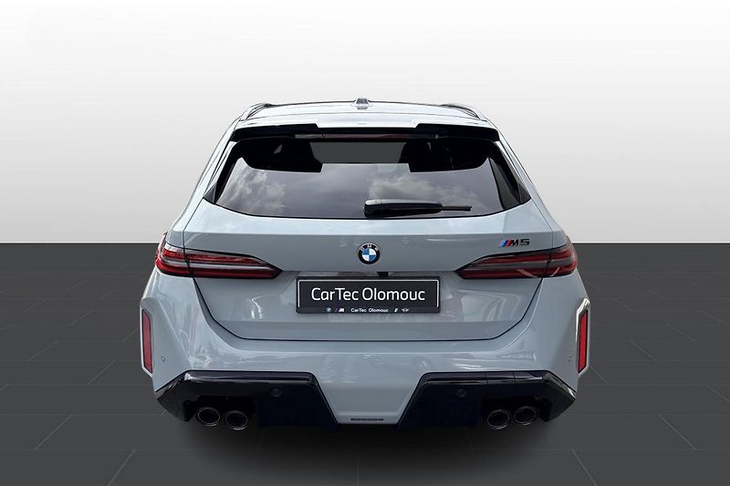 BMW M5 Touring - fotka 6 z 12