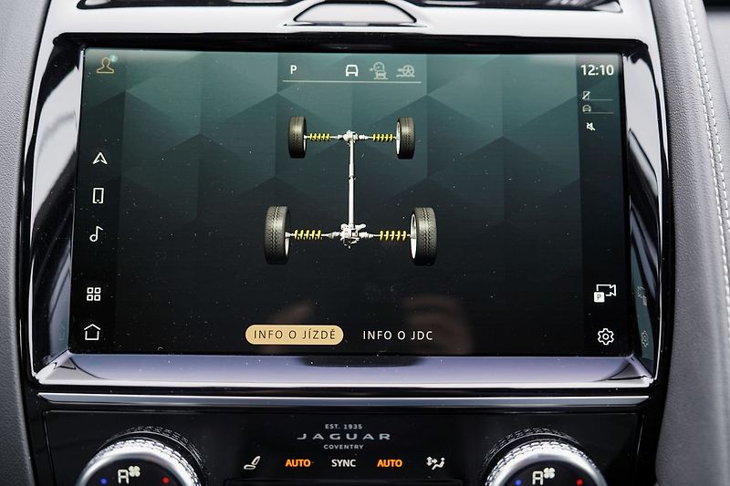 Jaguar E-Pace D200 4WD R-Dynamic/Aut/LED/fac - fotka 42 z 48