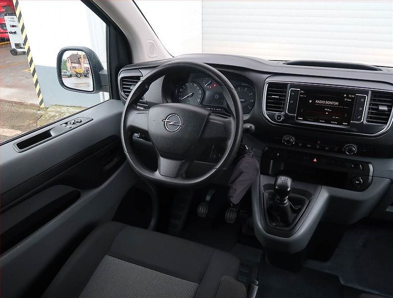 Opel Vivaro (2022) 2.0 CDTI, Bus, 8Míst, ČR, DPH - fotka 7 z 20