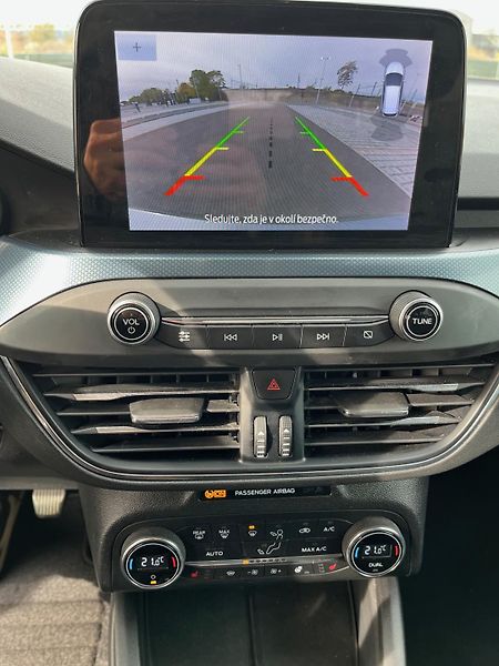 Ford Focus (2021) Active 1.0EcoBoost Hybrid - fotka 8 z 9