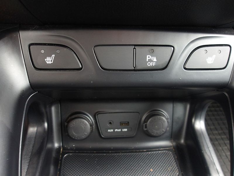 Hyundai ix35 2,0GDi 1.MAJ.! NAJ.94000 km !! - fotka 24 z 39