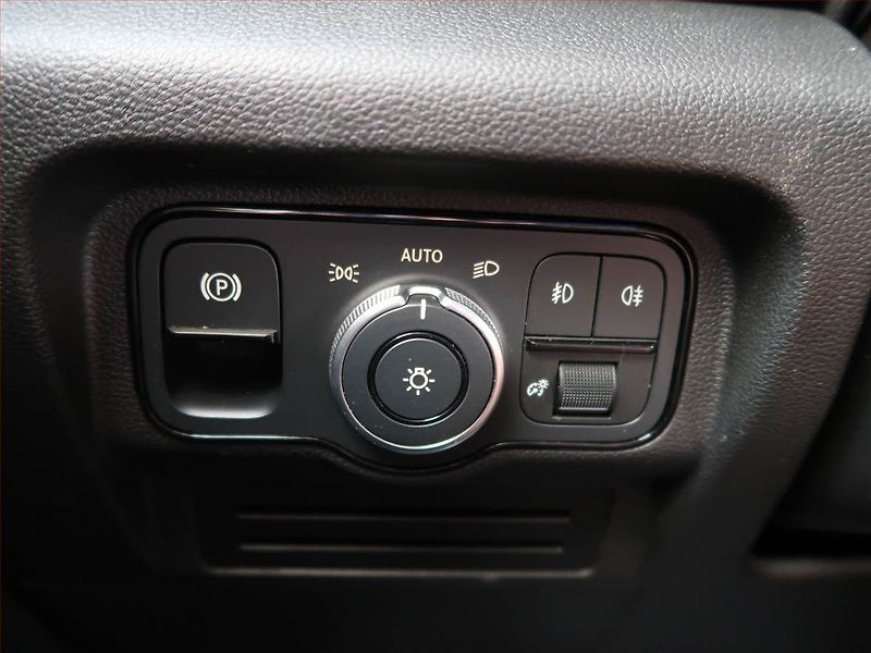 Mercedes-Benz Citan (2023) 112 CDI, 5Míst, ČR, DPH - fotka 17 z 19