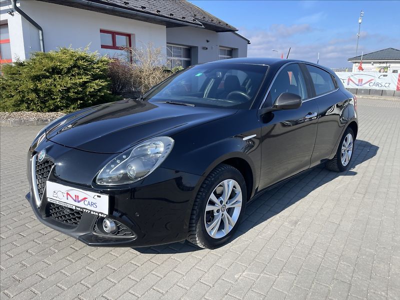 Alfa Romeo Giulietta 1,4 i 16V T 110KW XENON odp.DP - fotka 32 z 37