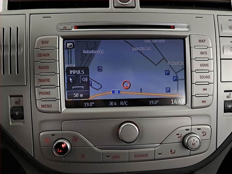 Ford Kuga (2012) 2.0 TDCi, 4X4, Automat - fotka 18 z 20
