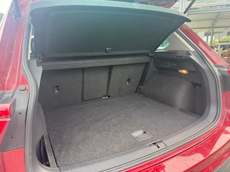 Volkswagen Tiguan 2.0TDI 110KW 4x4 DSG - fotka 20 z 20