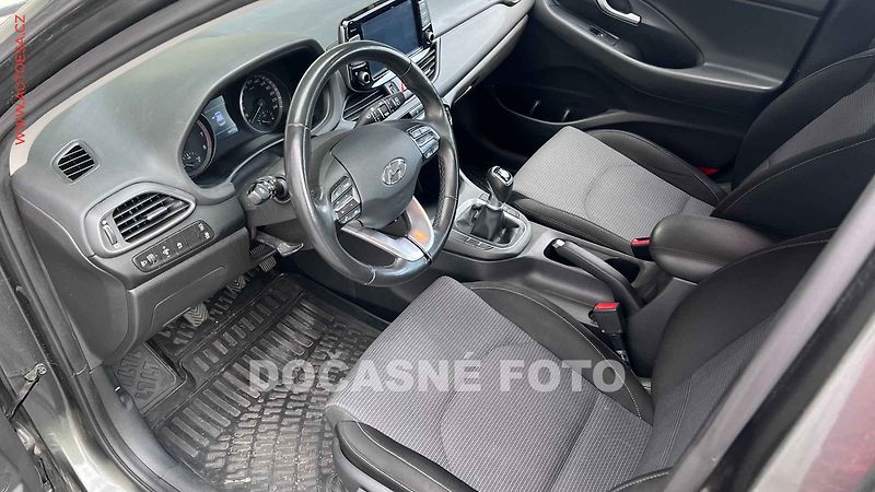 Hyundai i30 (2021) 1.5DPi, ČR - fotka 3 z 4