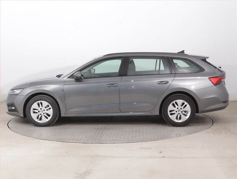 Škoda Octavia (2023) 2.0 TDI, Automat, Serv.kniha - fotka 3 z 16