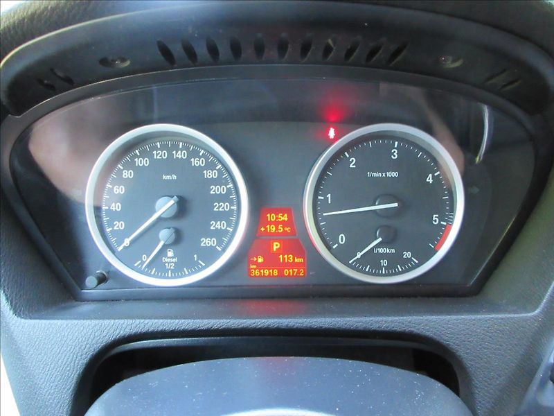 BMW X6 3,0 xDrive35D, 210Kw, Nové v Č - fotka 18 z 28