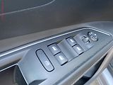 Peugeot 3008 (2019) 1.5 HDI, Allure, AT, LED - náhled 13
