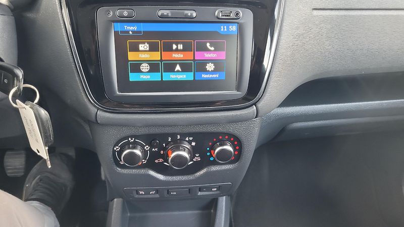Dacia Lodgy STEPWAY 1,6i 75 KW 7 MÍST - fotka 25 z 26