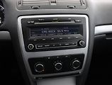 Škoda Octavia (2011) Ambiente 1.8 TSI, Tempomat - náhled 9
