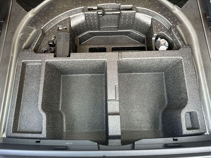 Škoda Superb (2023) Combi 2.0 TDI DSG L&K - fotka 33 z 39