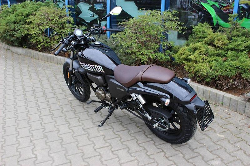 QJ Motor SRV 125 (2026) 2026 SKLADEM - fotka 8 z 8