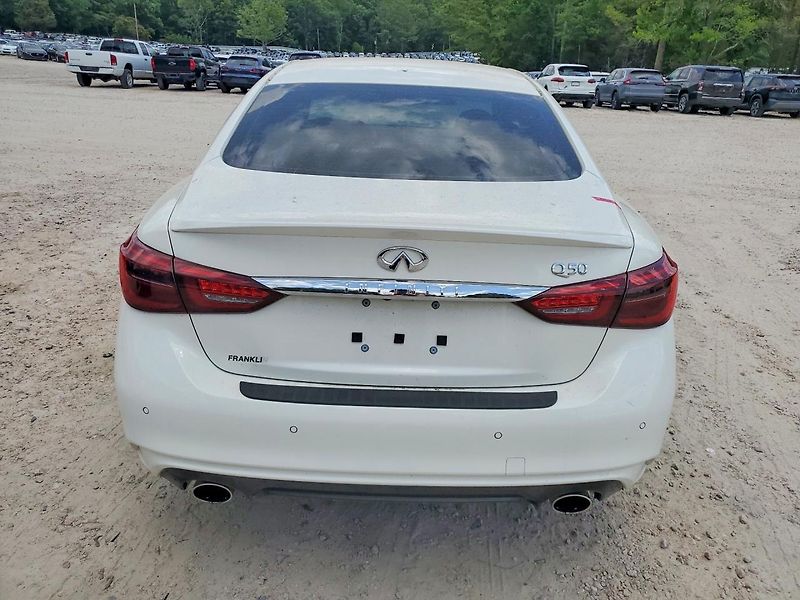 Infiniti Q50 (2022) LUXE  - fotka 6 z 11