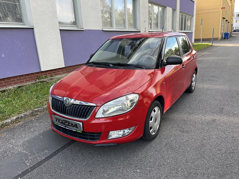 Škoda Fabia 1,2 HTP + pneu zima - fotka 1 z 26