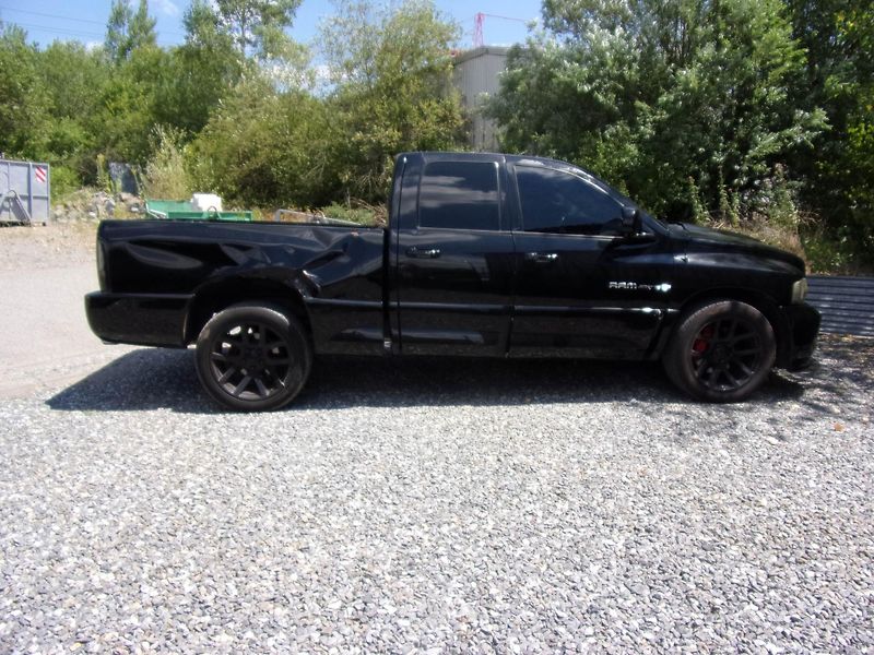 Dodge RAM (2005) SRT - 10 VIPER 8.3i V10 372kW  - fotka 4 z 19