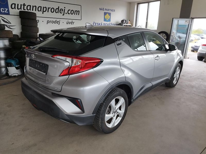 Toyota C-HR (2017) 1,2I,85KW,AUTOMAT,4X4,ALU,LED - fotka 5 z 34
