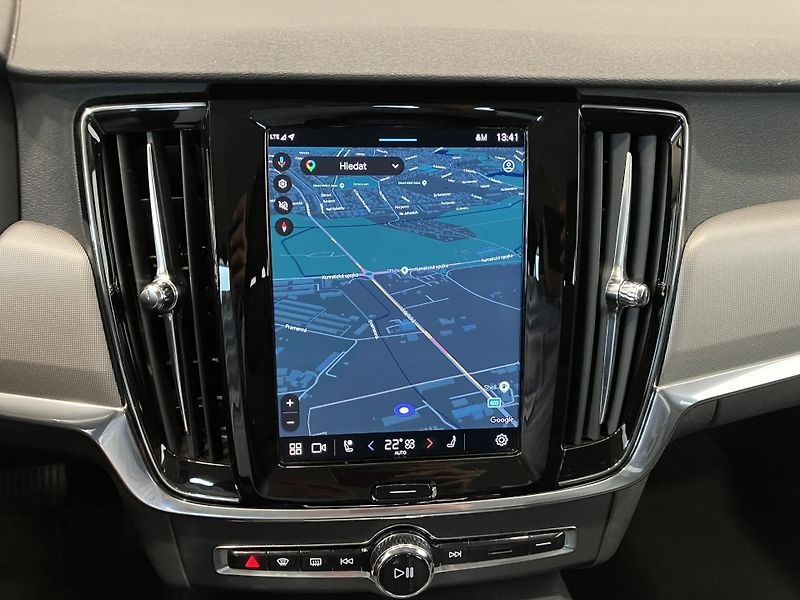 Volvo V90 B4 AWD Momentum PRO AT8, ČR - fotka 28 z 42