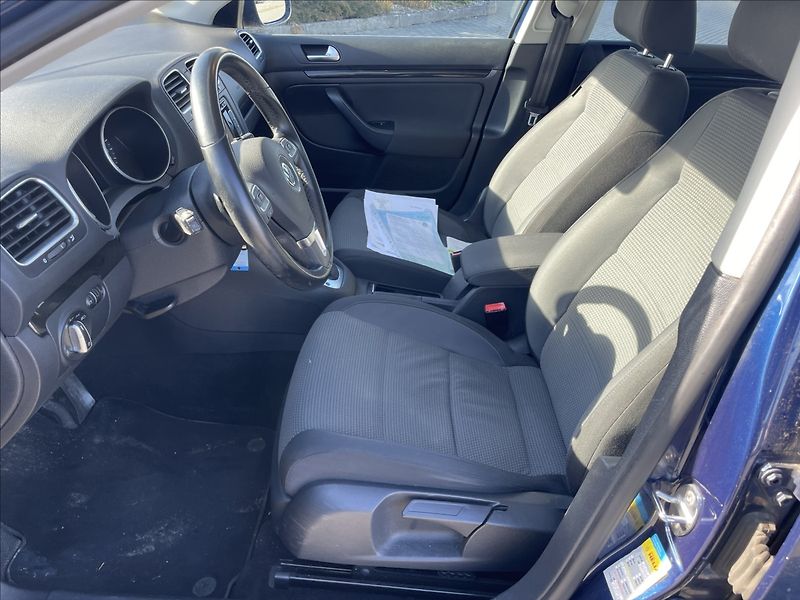 Volkswagen Golf 1,4 TSi 90kw DSG Comfortline G - fotka 7 z 44