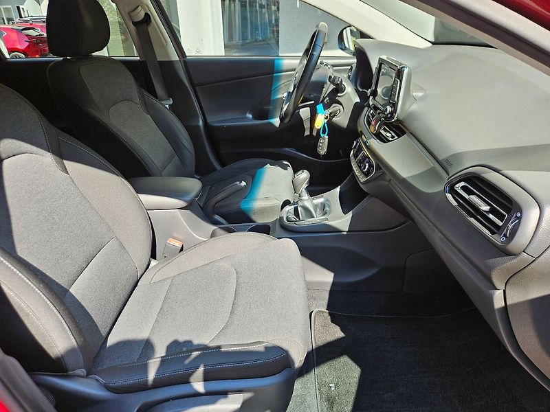 Hyundai i30 1,5 T-GDi 118kW,Smart,ČR,1.maj - fotka 26 z 35