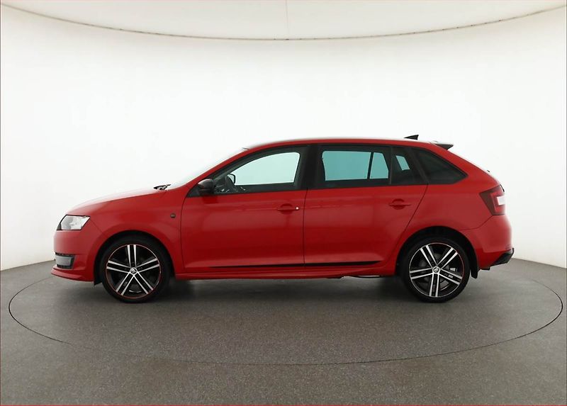 Škoda Rapid (2014) Spaceback 1.2 TSI, Serv.kniha - fotka 3 z 17