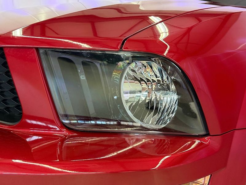 Ford Mustang 4.0 V6 154 kW AT CABRIO, KLIMA - fotka 9 z 18