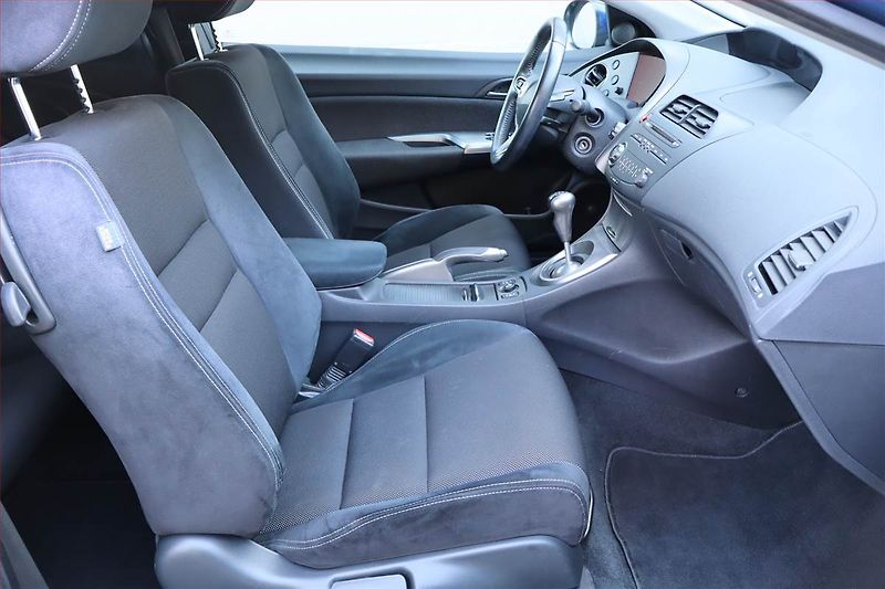 Honda Civic (2009) 1.4 i-VTEC, Serv.kniha - fotka 9 z 20