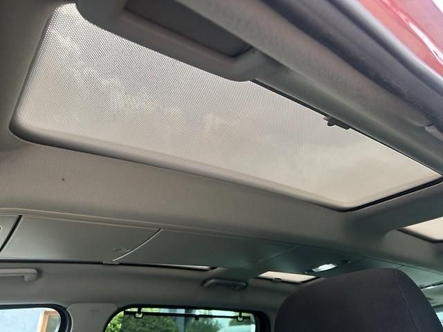 Ford Galaxy 2,0TDCi Ghia 7míst - fotka 30 z 54