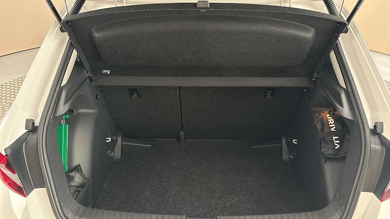 Škoda Fabia 1.0 TSI Style - fotka 17 z 23