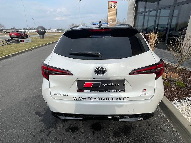 Toyota Corolla 2.0 Hybrid GR SPORT - fotka 6 z 28