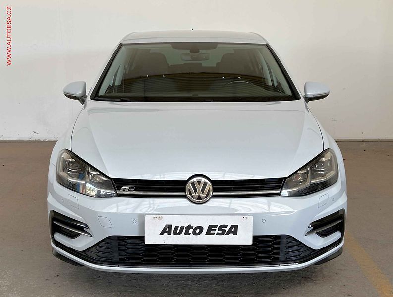Volkswagen Golf (2019) 1.5 TSI, DSG, STK6/28 - fotka 2 z 17