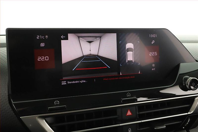 Citroën C4 (2021) 1.5 BlueHDi, Automat - fotka 11 z 17