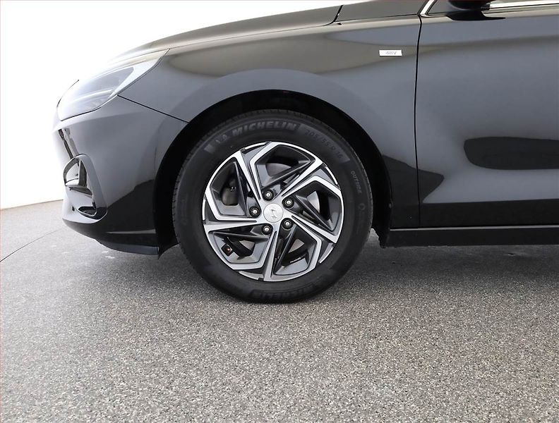 Hyundai i30 (2022) 1.5 T-GDI MHEV, ČR,1.maj - fotka 20 z 20