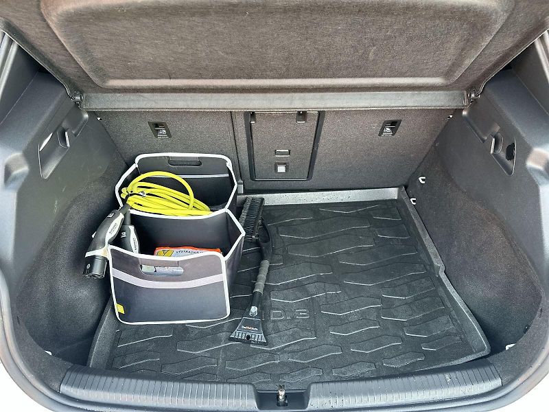 Volkswagen ID.3 (2025) 52 kWh AT Pure Limited - fotka 29 z 30