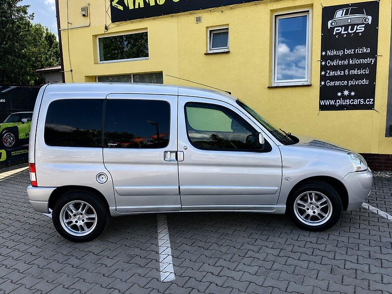 Citroën Berlingo 1,6i (80kW)*TAŽNÉ ZAŘÍZENÍ* - fotka 5 z 15