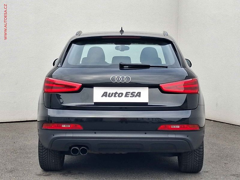 Audi Q3 (2013) 2.0 TFSi quattro, Bixen, navi - fotka 5 z 19