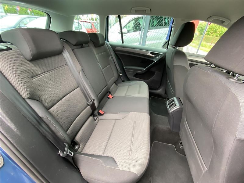 Volkswagen Golf 1,4 TSi REZERVACE  Serviska,Pa - fotka 29 z 50