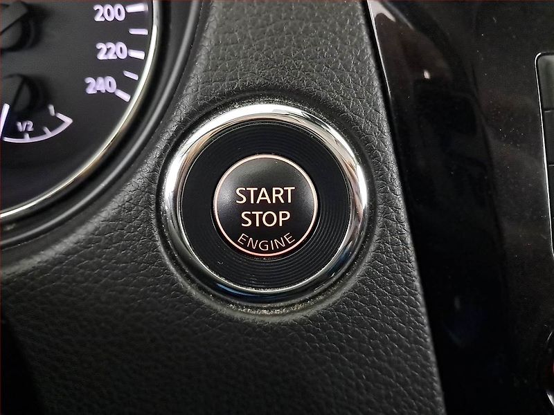 Nissan Qashqai (2016) 1.6 DIG-T, Navi, Tempomat - fotka 20 z 20