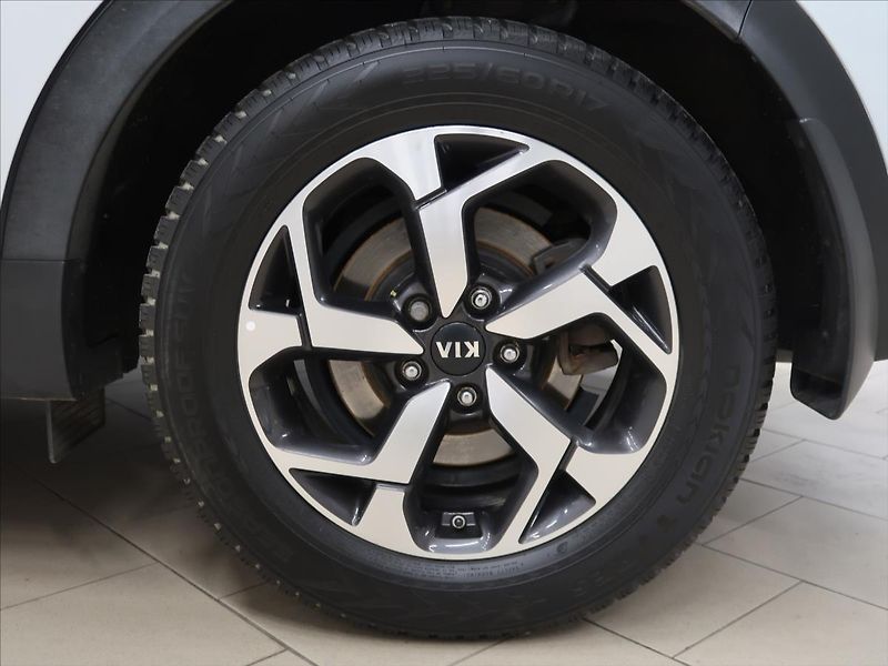 Kia Sportage 1,6 CRDI AUTOMAT Exclusive CZ - fotka 33 z 41