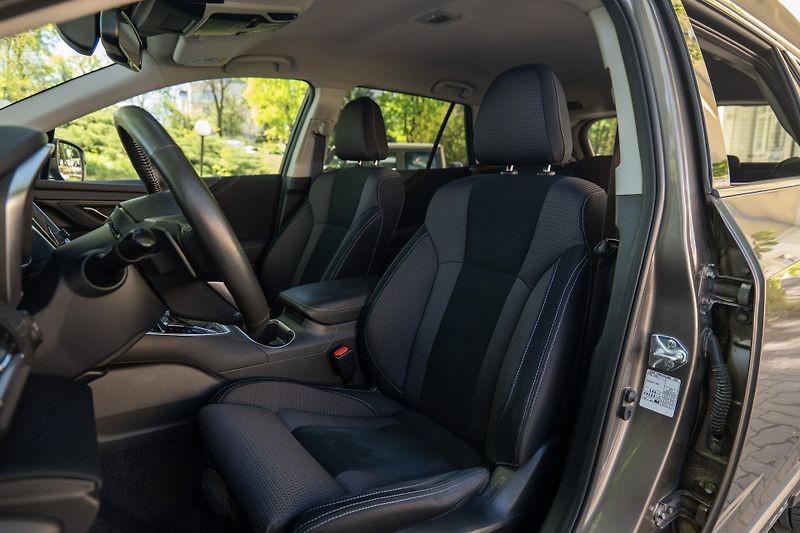 Subaru Outback 2.5i 4WD Active SKLADEM - fotka 11 z 31