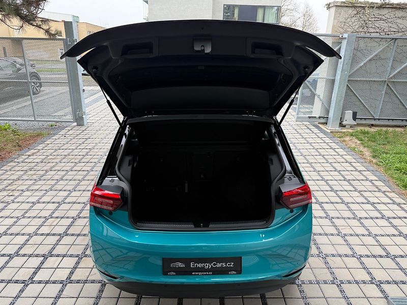 Volkswagen ID.3 PRO 150 kW Matrix REZERVACE - fotka 34 z 37