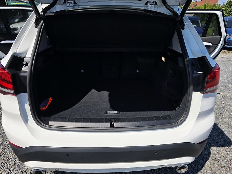 BMW X1 sDrive18d NAVI LED TOP STAV ČR - fotka 18 z 29