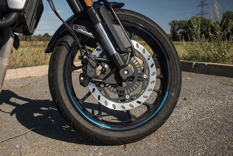 test CFMoto 300CL-X