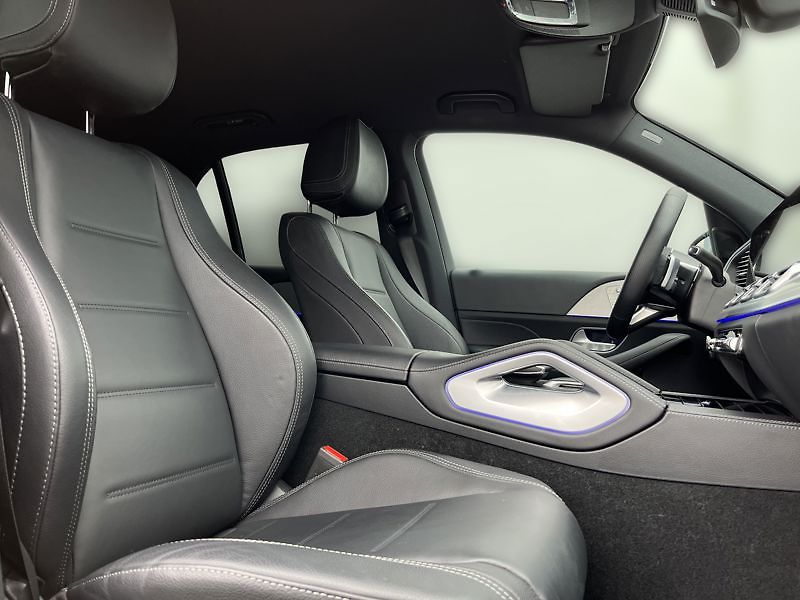 Mercedes-Benz GLE 450d 4MATIC AMG Line Airmatic - fotka 16 z 21
