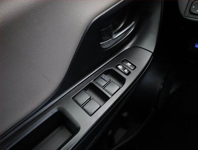 Toyota Yaris (2017) 1.5 Dual VVT-i, Automat, ČR - fotka 15 z 19