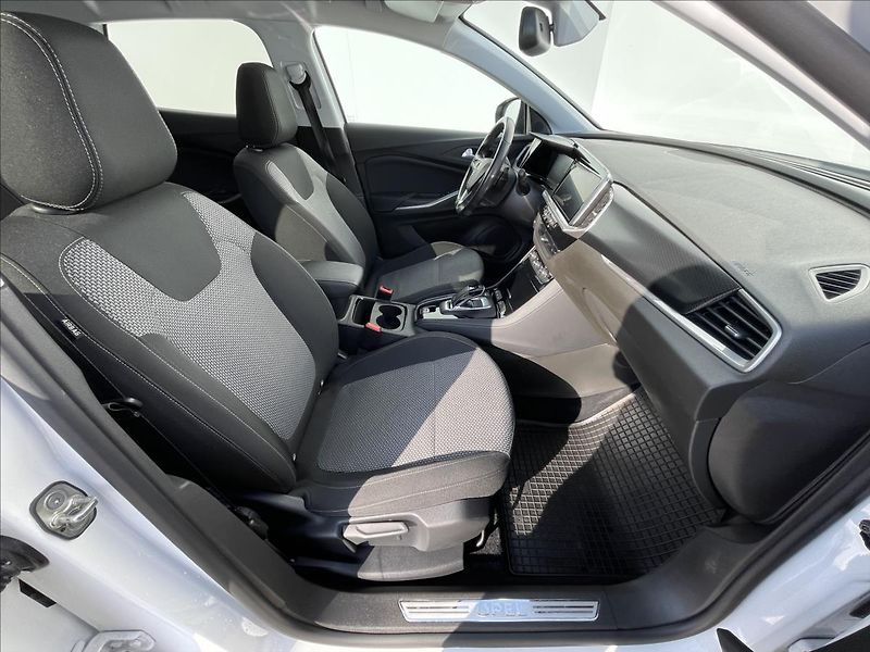 Opel Grandland 1,5 CDTI AT8 GS Line NAVI+PDC - fotka 18 z 24