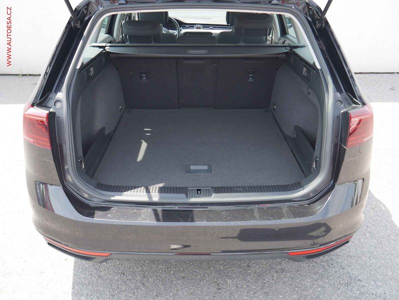 Volkswagen Passat (2019) 2.0TDi, DSG, LED, navi - fotka 7 z 17