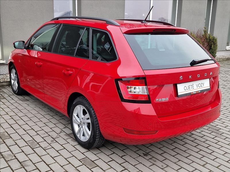 Škoda Fabia 1.0 TSI TOUR,ČR,1.Majitel - fotka 8 z 48