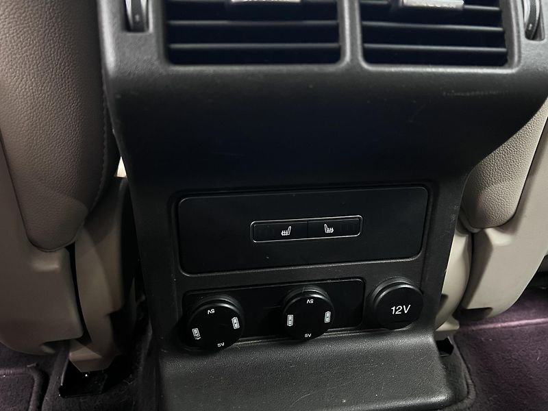 Jaguar F-Pace 2.0 D, Automat, 4x4, Na Opravu - fotka 11 z 24